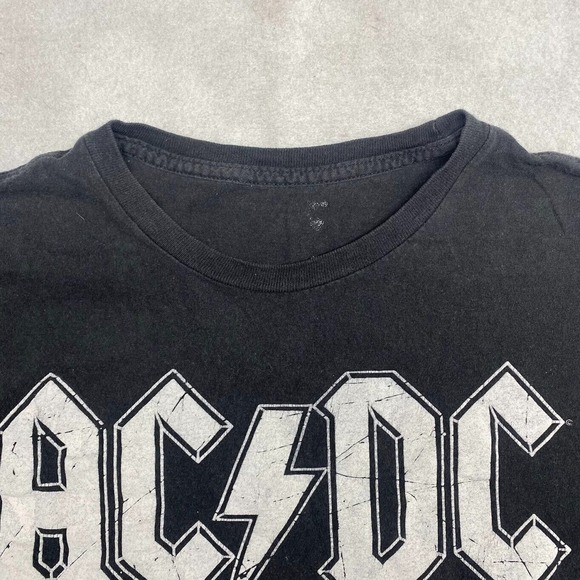 AC/DC Back In Black Band Tee Thrifted Vintage Style Size L - Picture 11 of 12